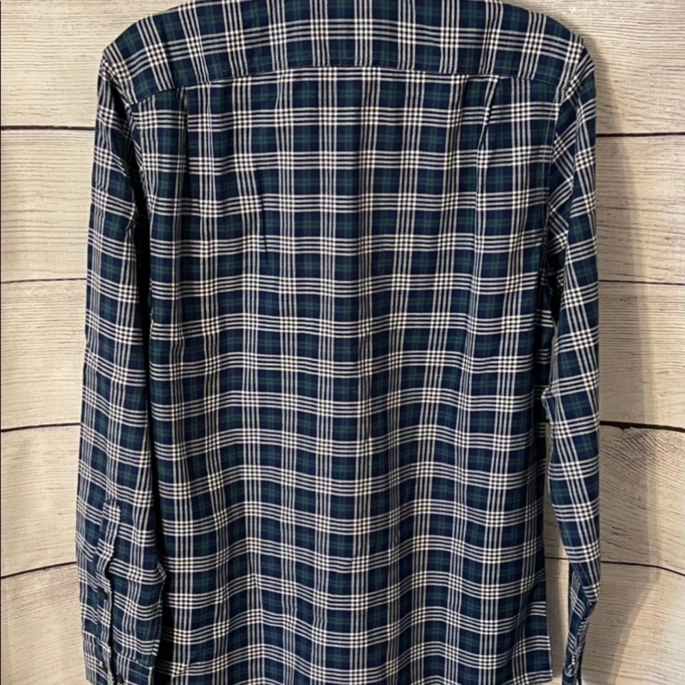 Men’s button down long sleeve top size med - Picture 2 of 4